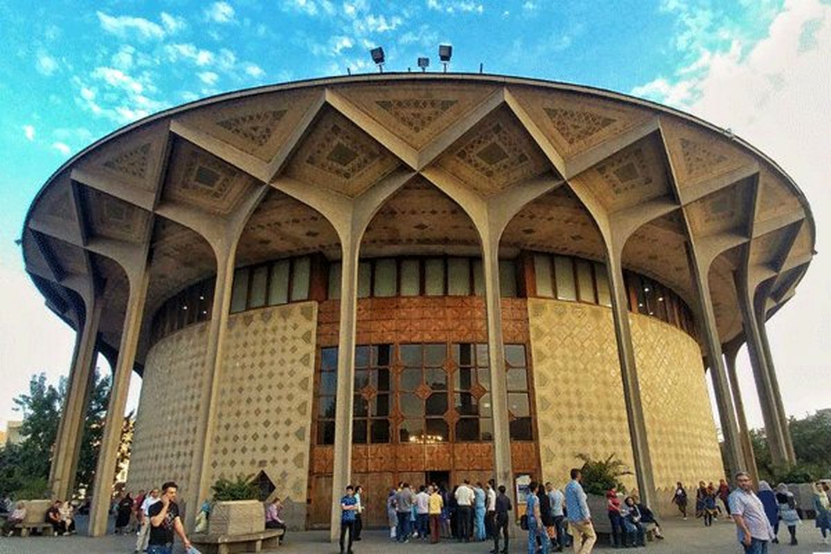 اجرا‌های هفتگی مجموعه تئاترشهر