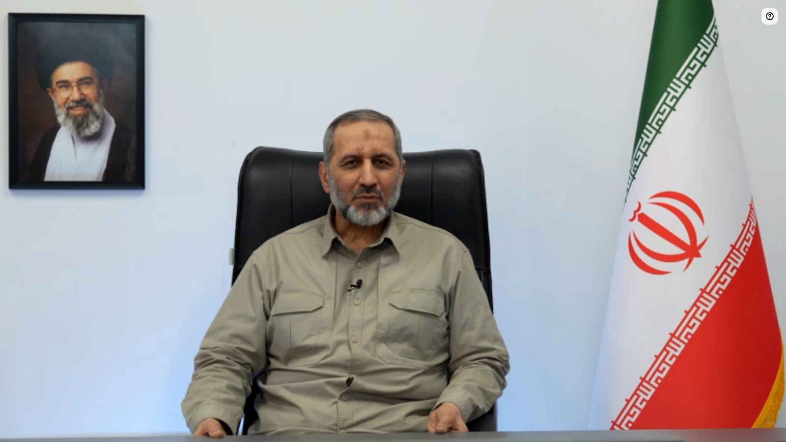 تقدیر "حاج مجید نقطه زن" از مردم برای حضور ۱۰۰ شب در میدان