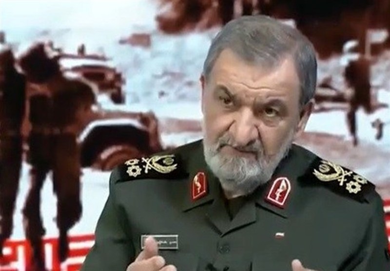  محسن رضایی: تنگه هرمز کاملاً بسته است
