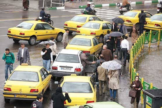 تردد تاکسی‌ها و ون‌ها در خط ویژه بزرگراه چمران مجاز شد