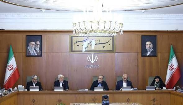 پزشکیان: دولت برای عبور از شرایط «نه جنگ، نه صلح» تمام ظرفیت خود را به کار می‌گیرد